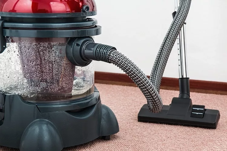 Top Battery Powered Vacuum Cleaners by Editors